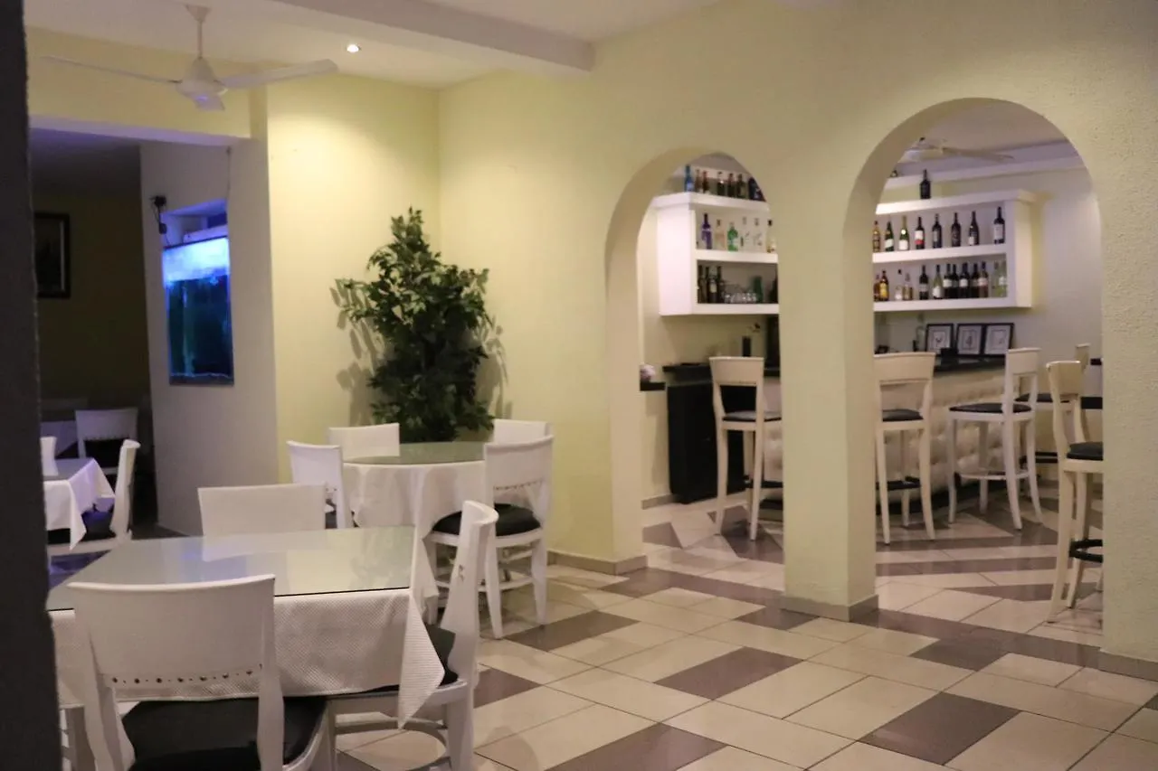 Hotel Esmeralda Santo Domingo